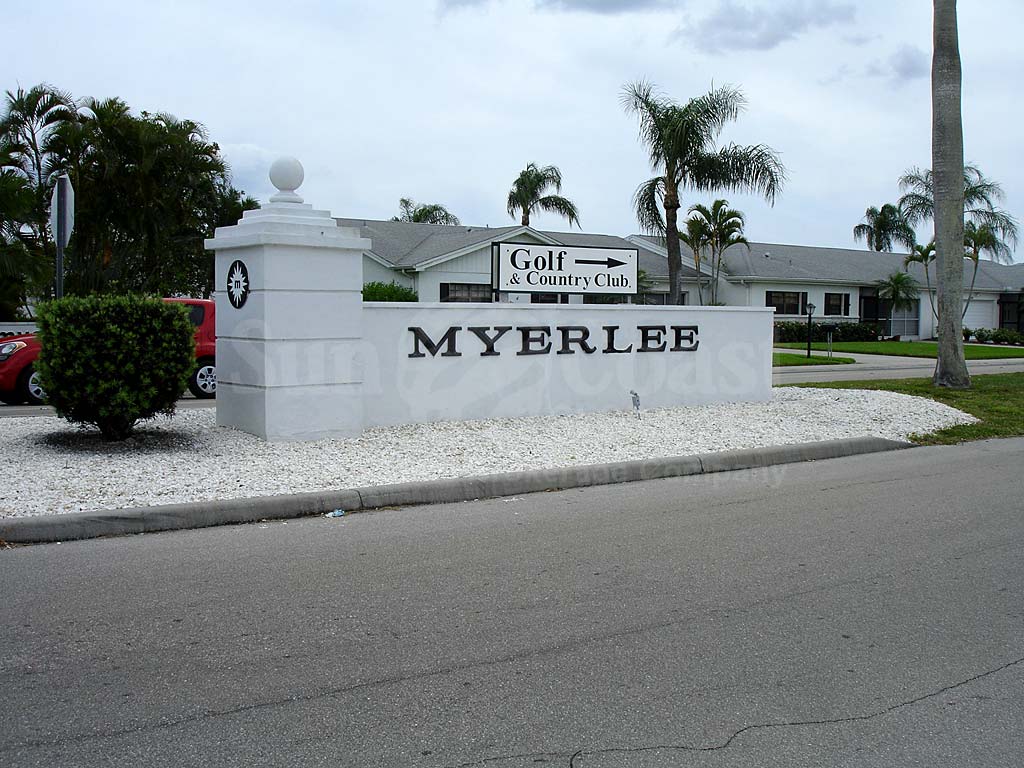 Myerlee Country Club Signage
